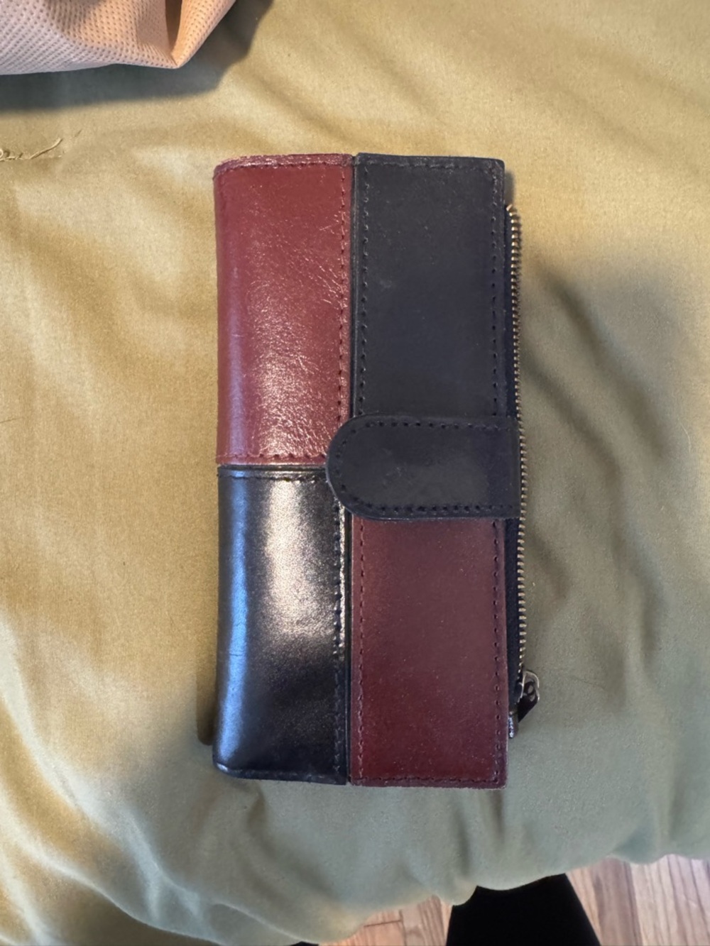 Patricia Nash Two tone Leather Wallet in Black and Brown